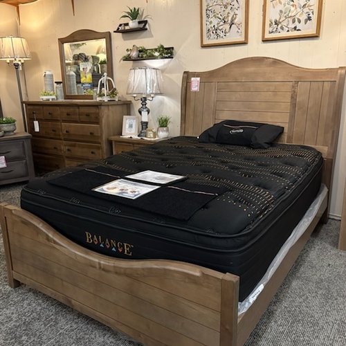 Maple Bedroom Set from Vaughan Bassett!